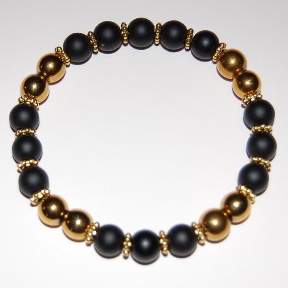 Black and Gold Bracelet,Onyx Stone and Golden 8mm Beads - Picture 2 of 3